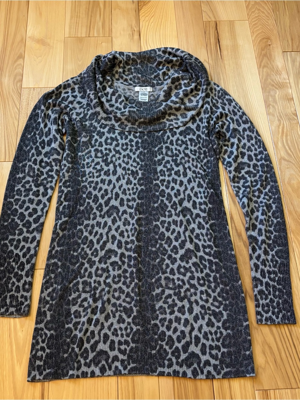 Vintage Y2K Metallic Leopard Print Gray Cowl Neck Tunic Style Sweater